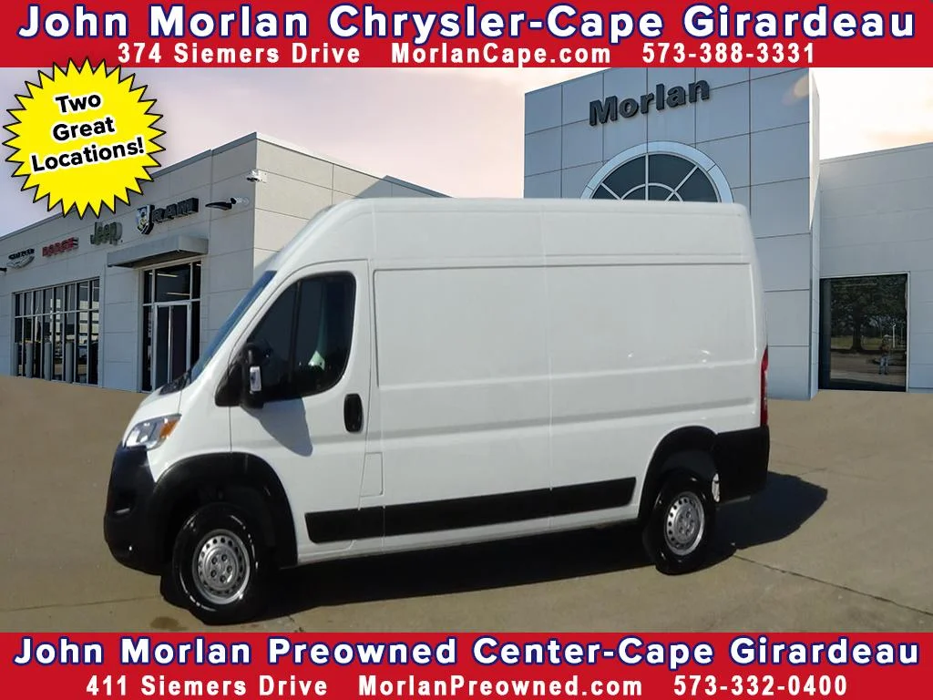 Used 2025 Bright White Clear Coat (pw7) RAM Tradesman 2500 image 1