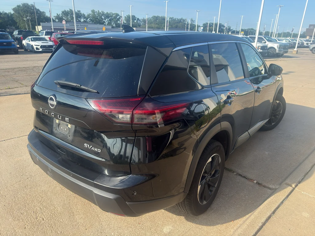 Used 2024 Super Black Nissan SV image 6