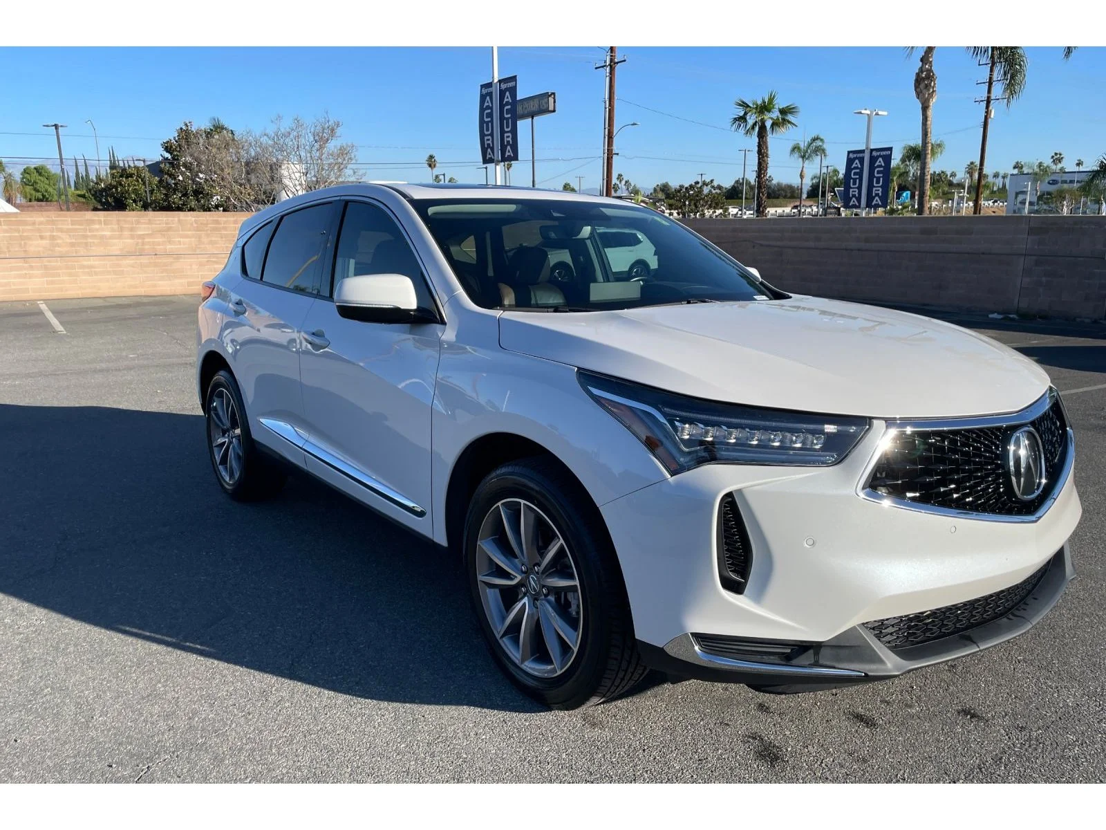 Used 2023 Platinum White Pearl Acura w/Technology Package image 7