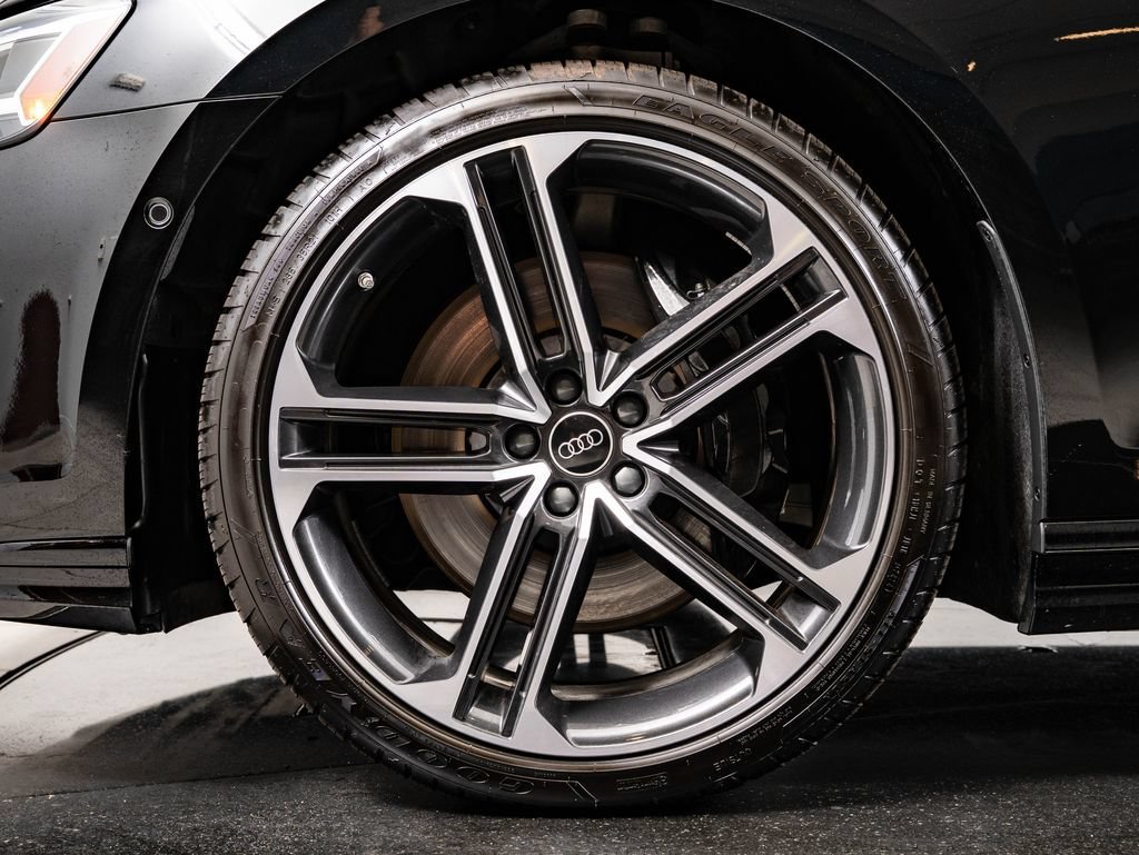 Used 2025 Mythos Black Metallic Audi L 55 image 13