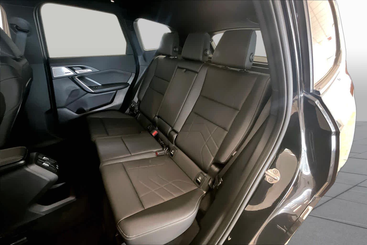 Used 2023 Black Sapphire Metallic BMW xDrive28i image 19