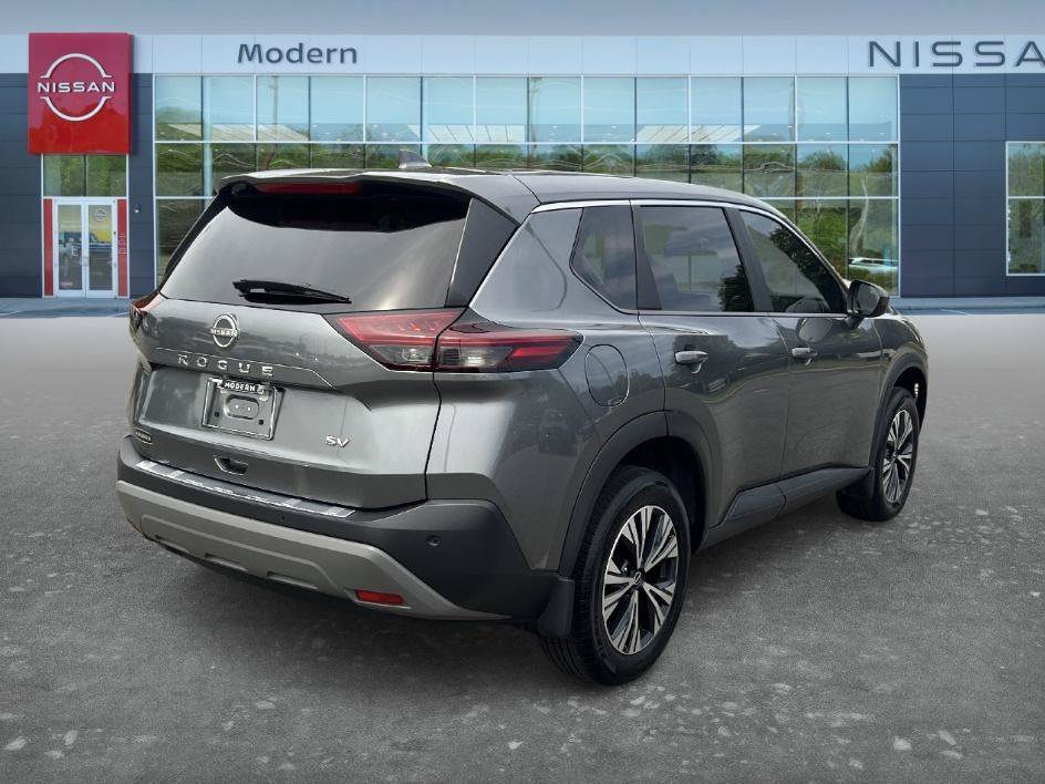 Certified Used 2023 Gun Metallic Nissan SV image 5