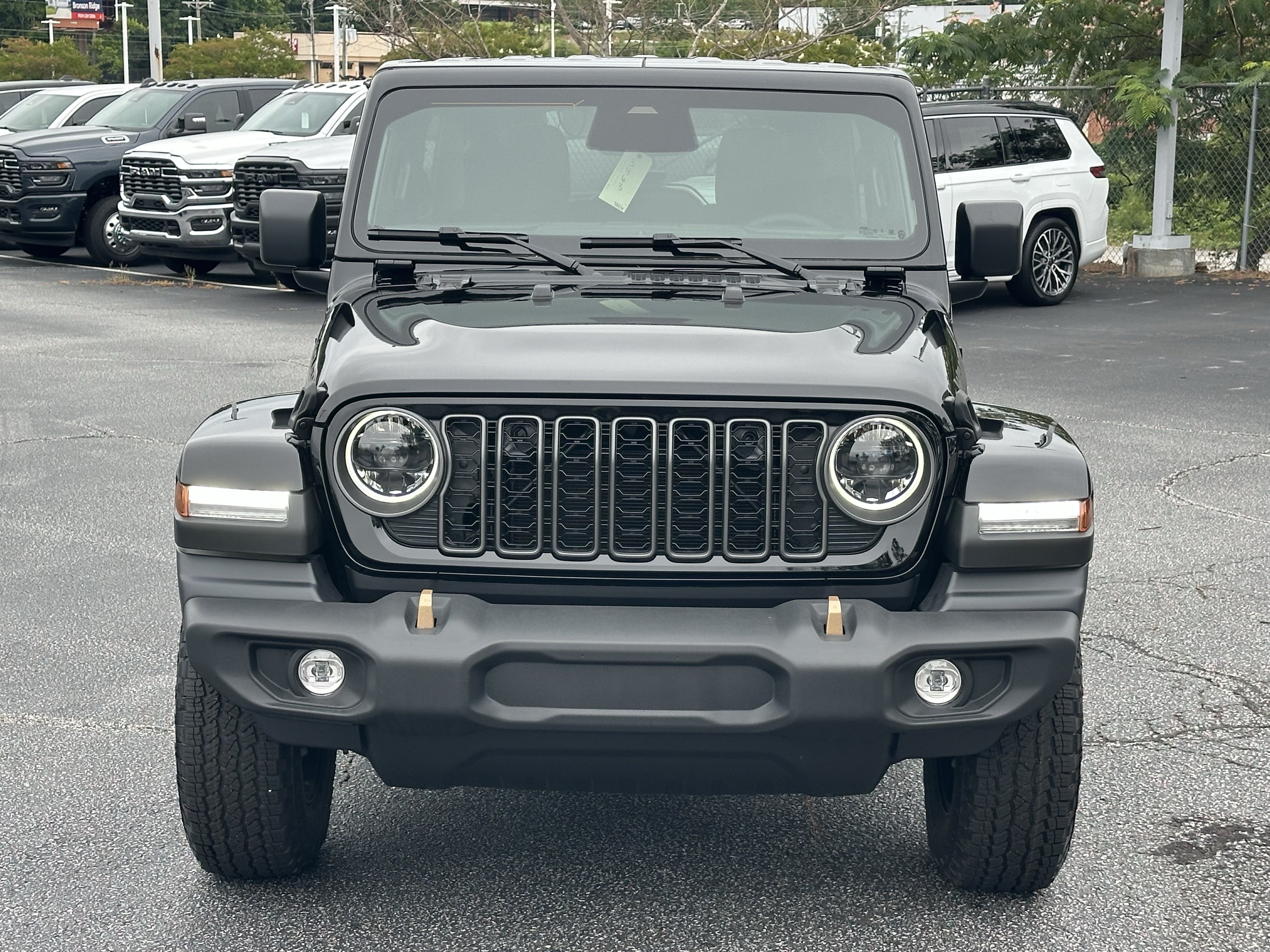 New 2026 Black Clear-Coat Exterior Paint Jeep 85th Anniversary image 3