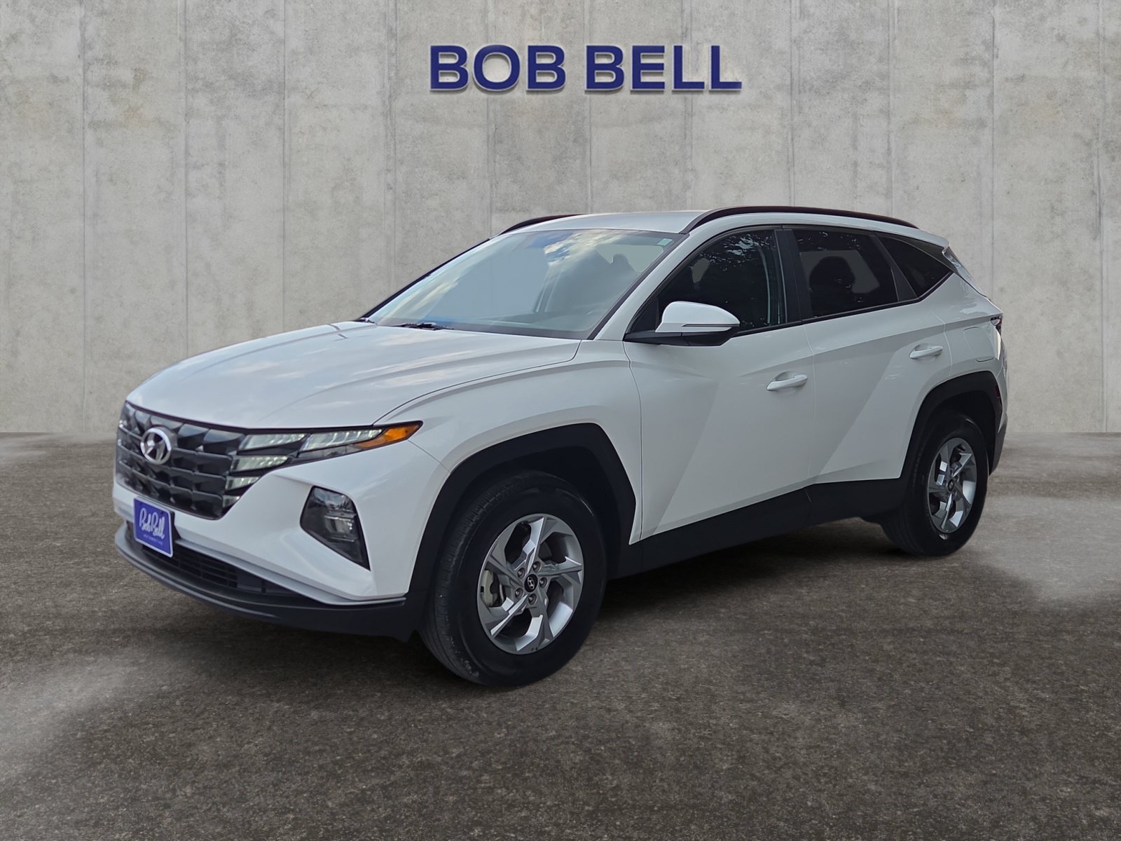 Used 2024 White Pearl Hyundai SEL image 1