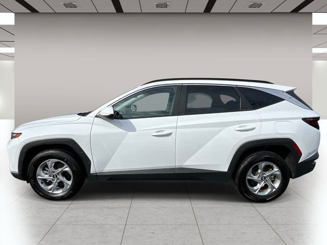 Used 2024 White Hyundai SEL image 7