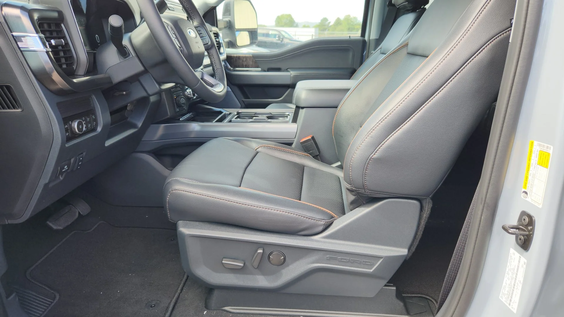 New 2026 Glacier Gray Metallic Tri-Coat Ford LARIAT image 13