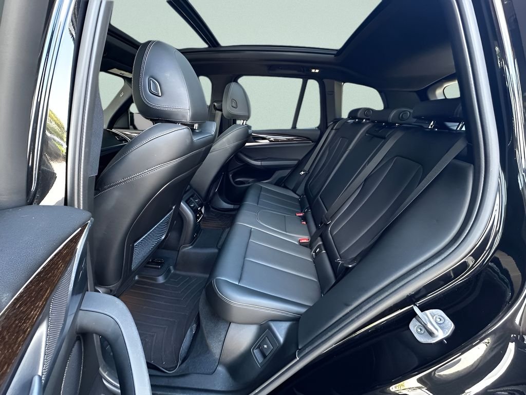 Used 2022 Black Sapphire Metallic BMW sDrive30i image 22