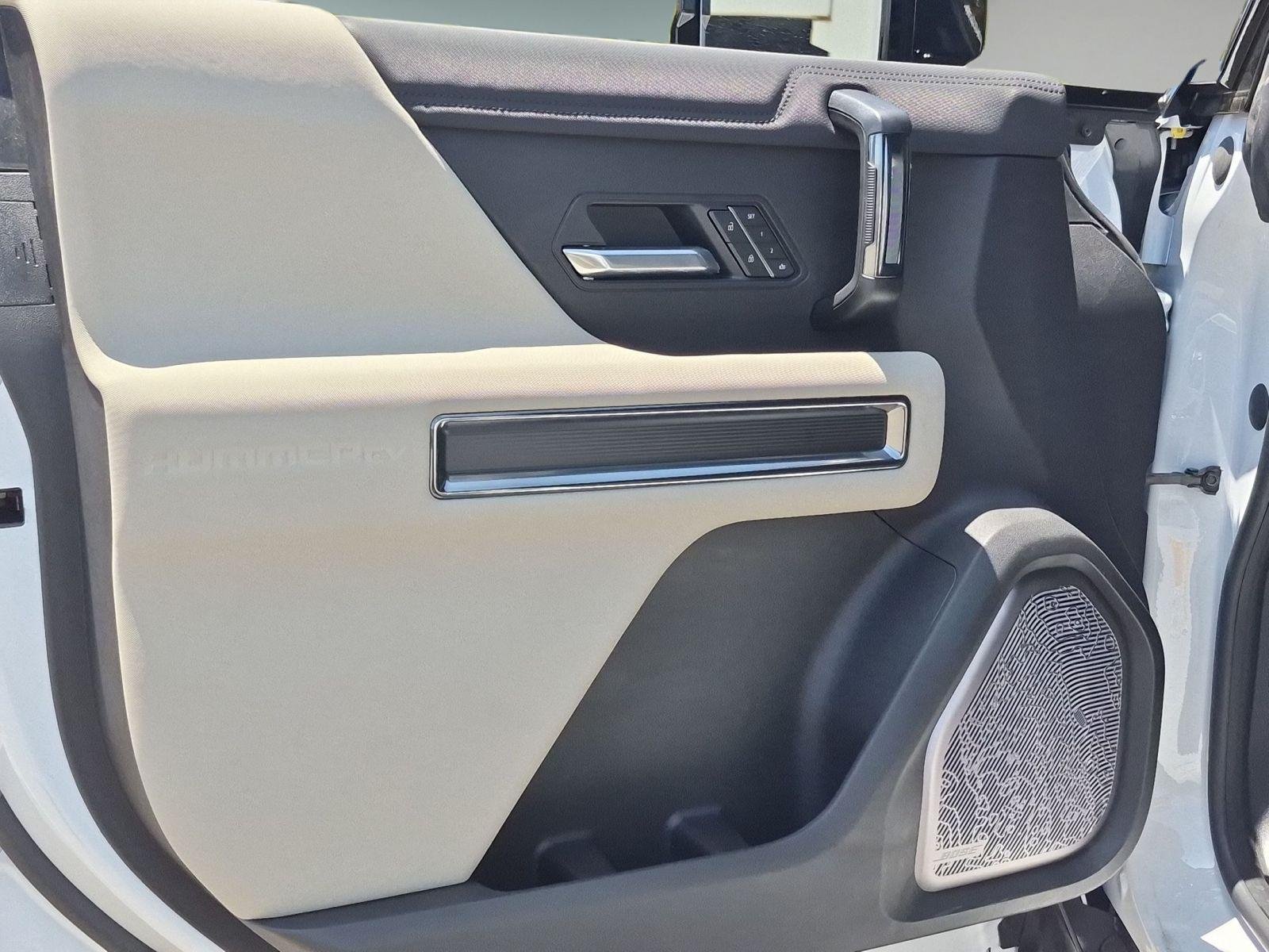 2026 GMC HUMMER EV 2X - Photo 21
