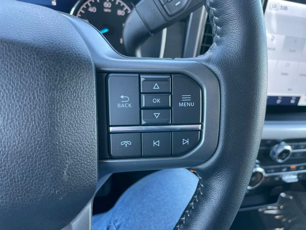 Used 2022 Silver Ford XLT image 21