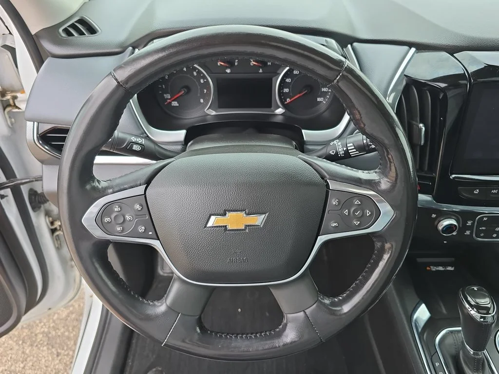 Certified Used 2018 White Chevrolet Premier image 11
