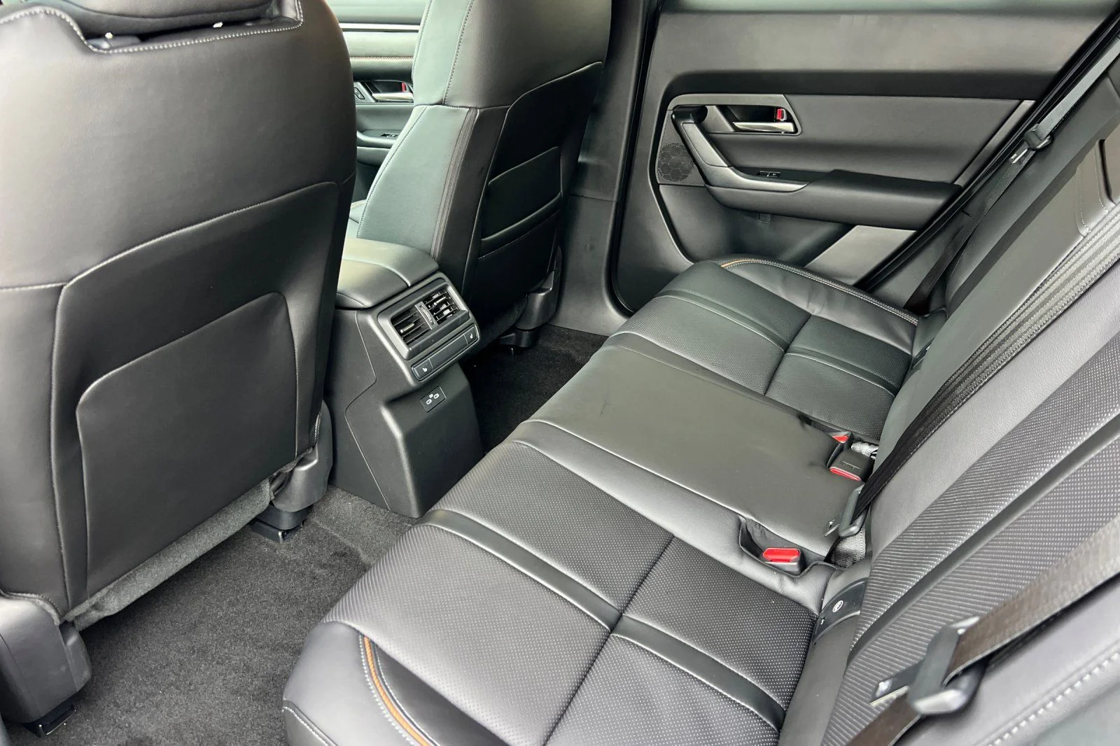 New 2026 Wind Chill Pearl Mazda Premium Plus AWD image 12