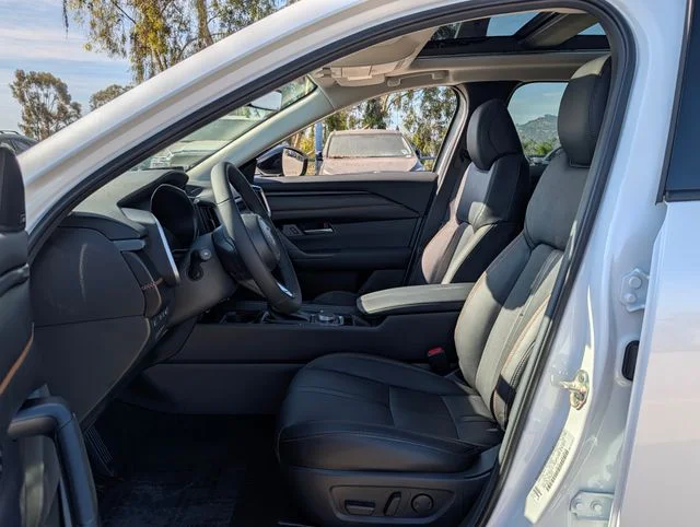 New 2026 Wind Chill Pearl Mazda Premium AWD image 12