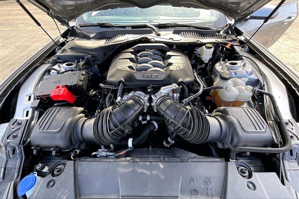 2024 FORD MUSTANG - Image 8