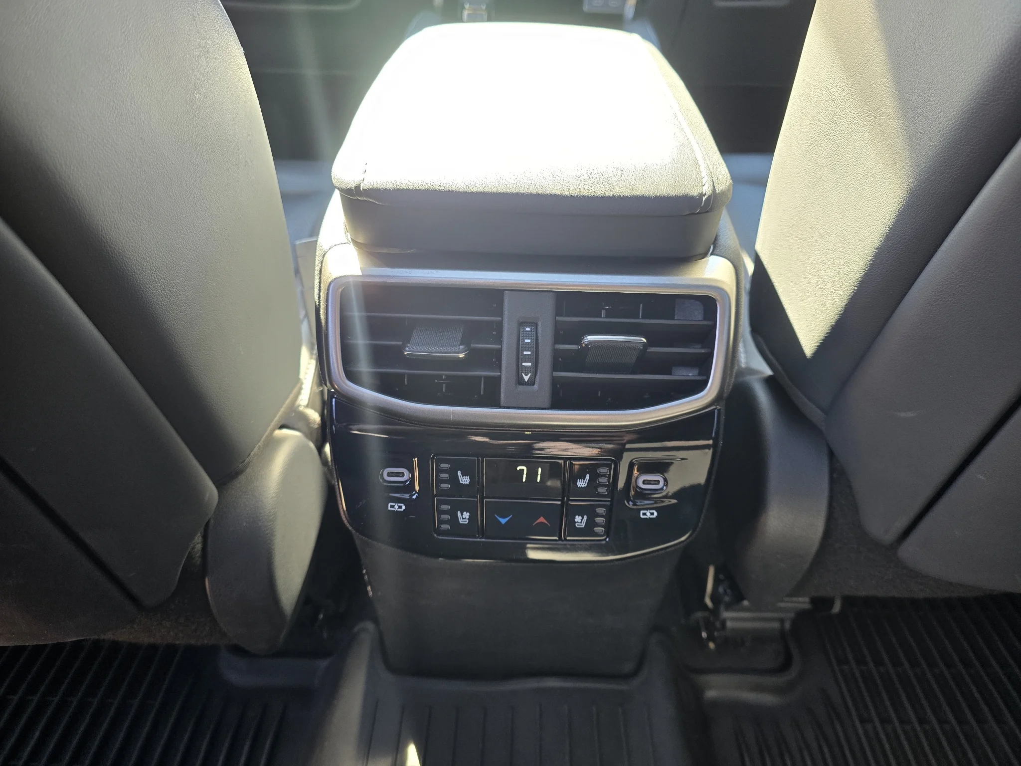 Used 2023 Iridium Lexus Luxury image 28