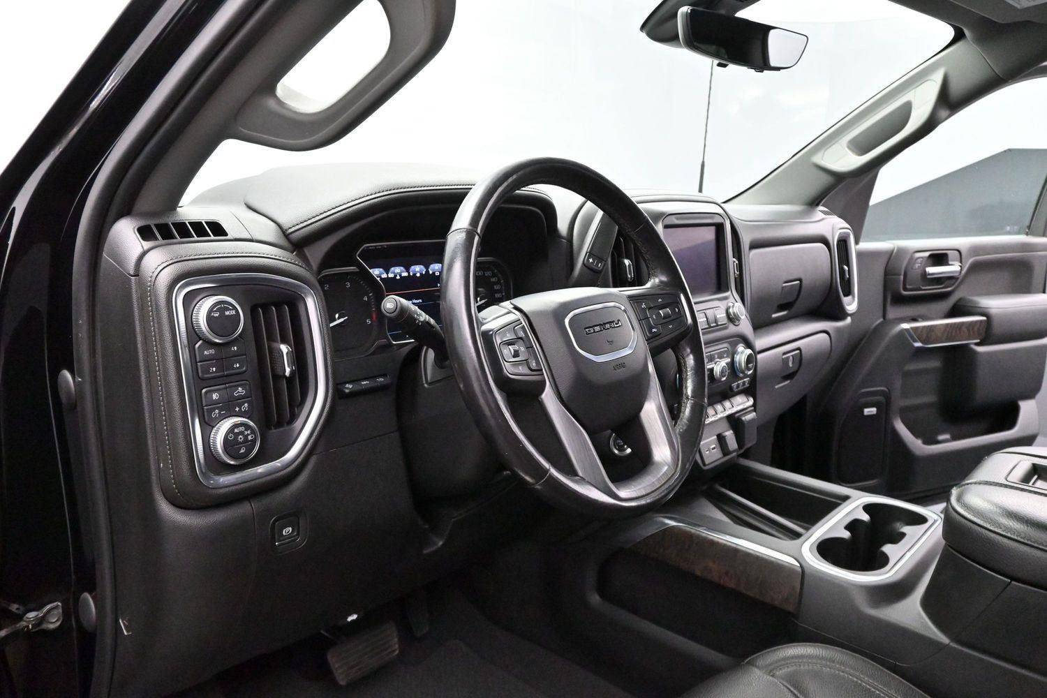 Used 2020 Onyx Black GMC Denali image 13