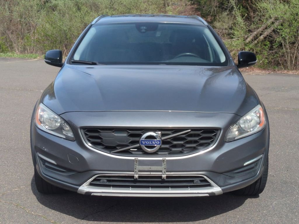 Used 2016 Gray Volvo T5 image 9