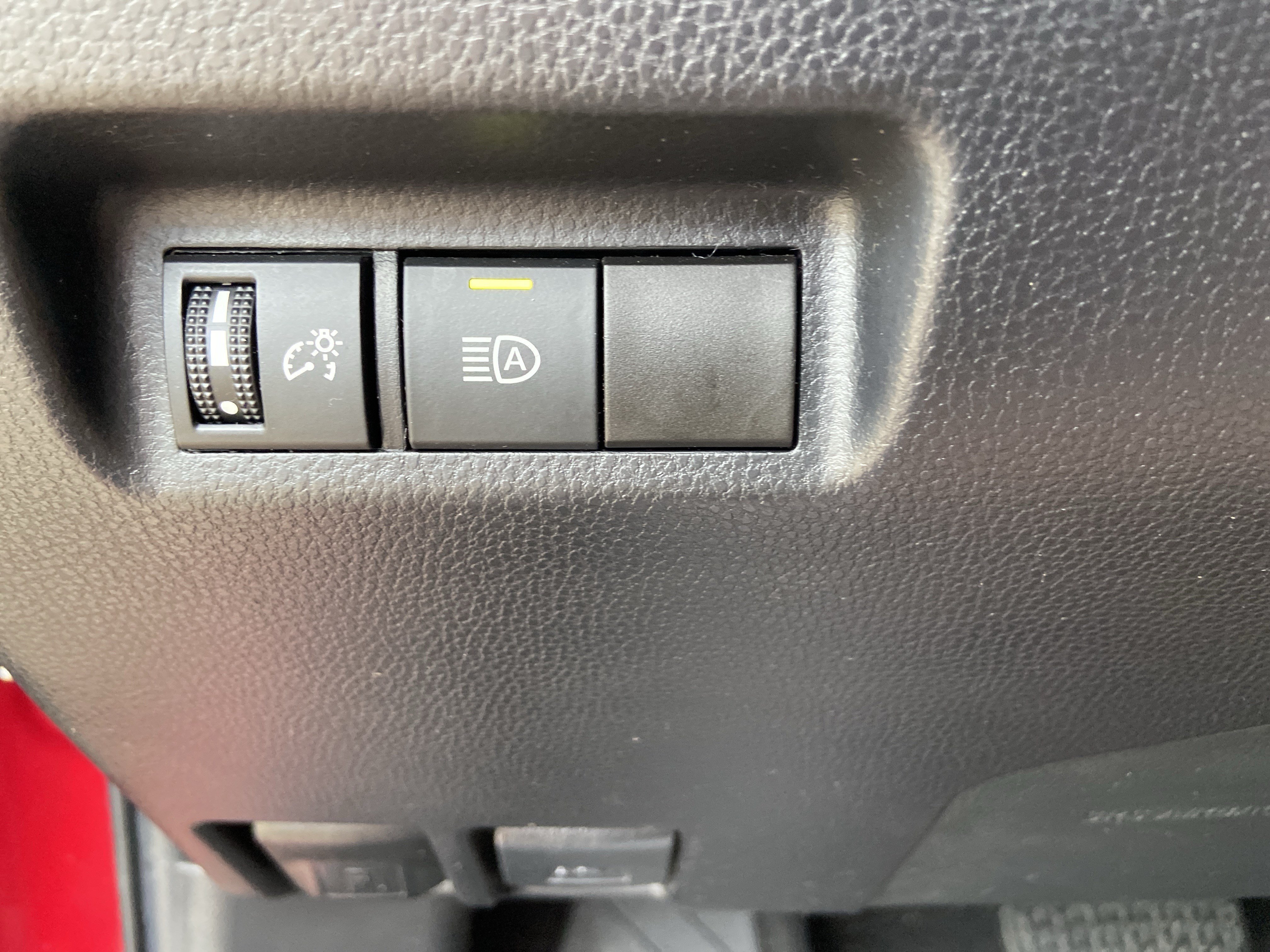 Used 2022 Ruby Flare Pearl Toyota XLE image 49