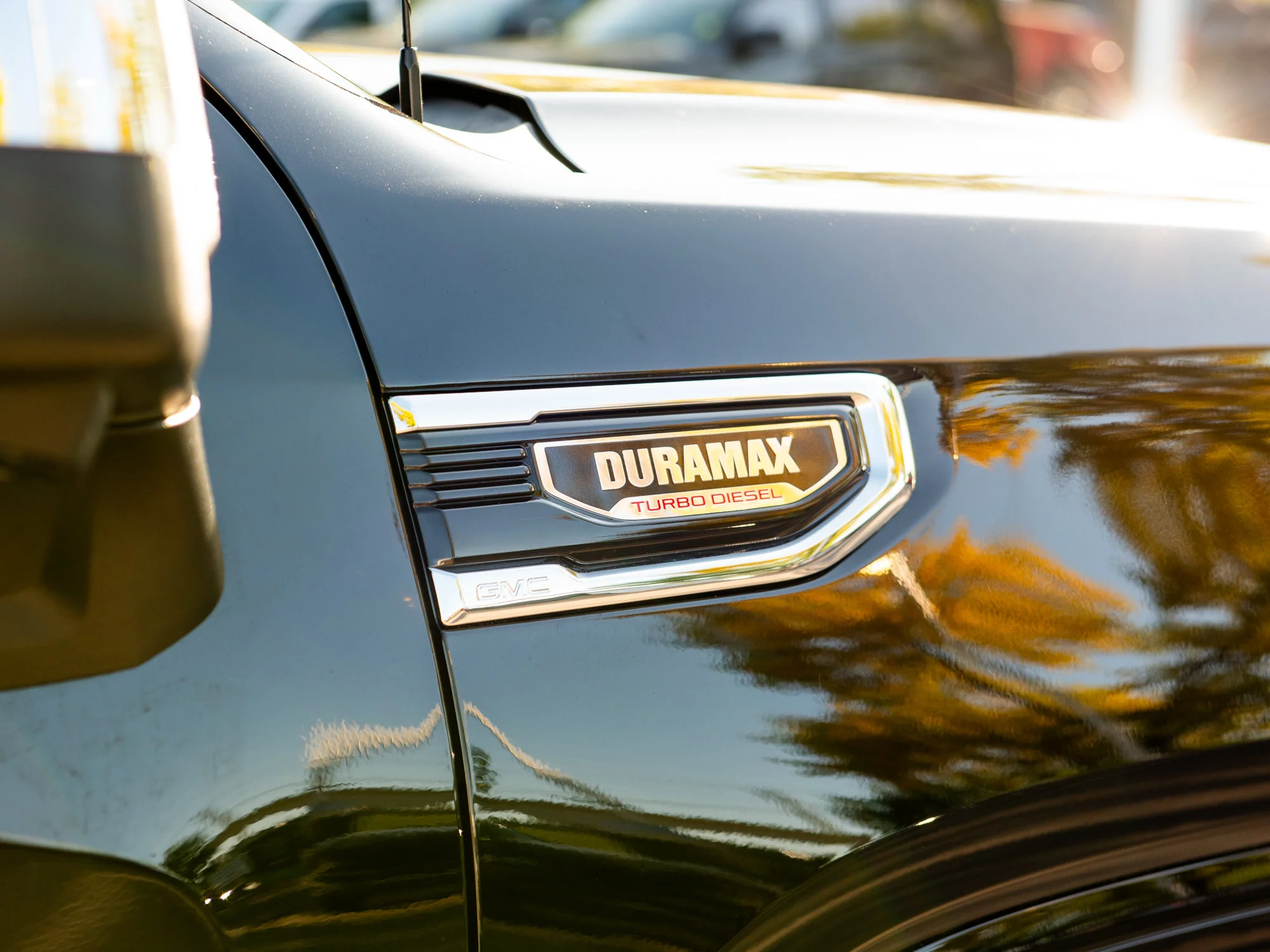 Used 2025 Black GMC Denali* | Crew Cab | Super Cruise | 3.0L Duramax | 305 HP | 495 LB-FT | Sunroof | image 5