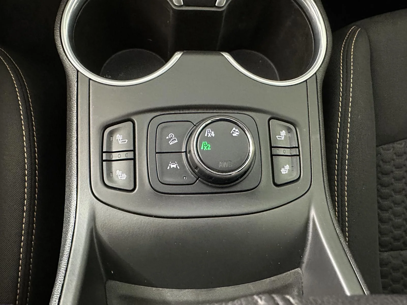 Used 2021 Blue Emerald Metallic GMC SLE image 23