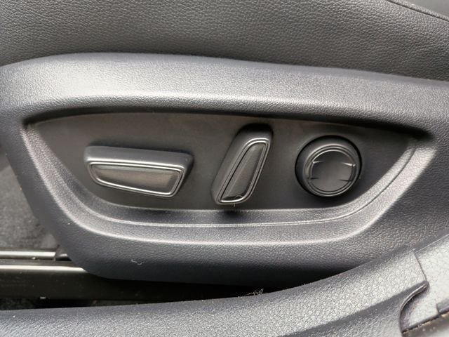 Certified Used 2025  Toyota SE image 16