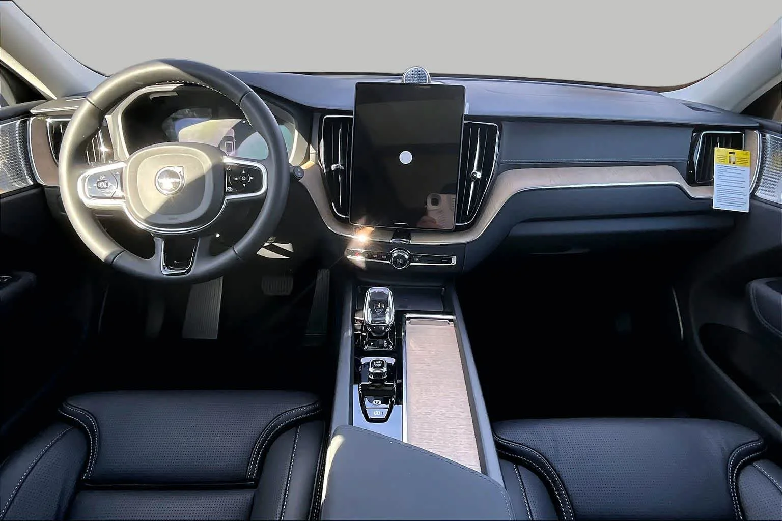 New 2026 Vapour Grey Volvo Ultra image 7