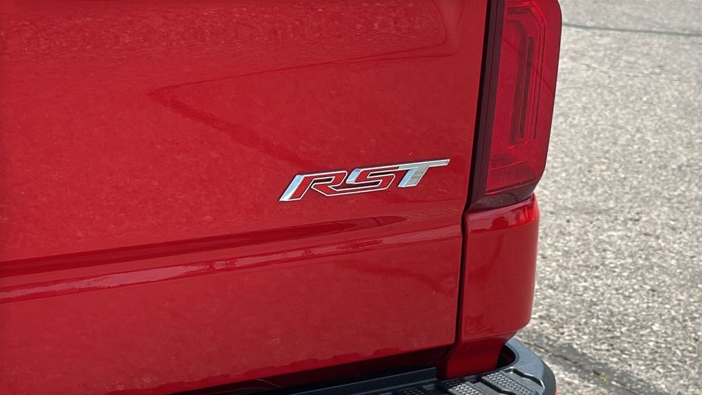 Used 2023 Red Chevrolet RST image 12