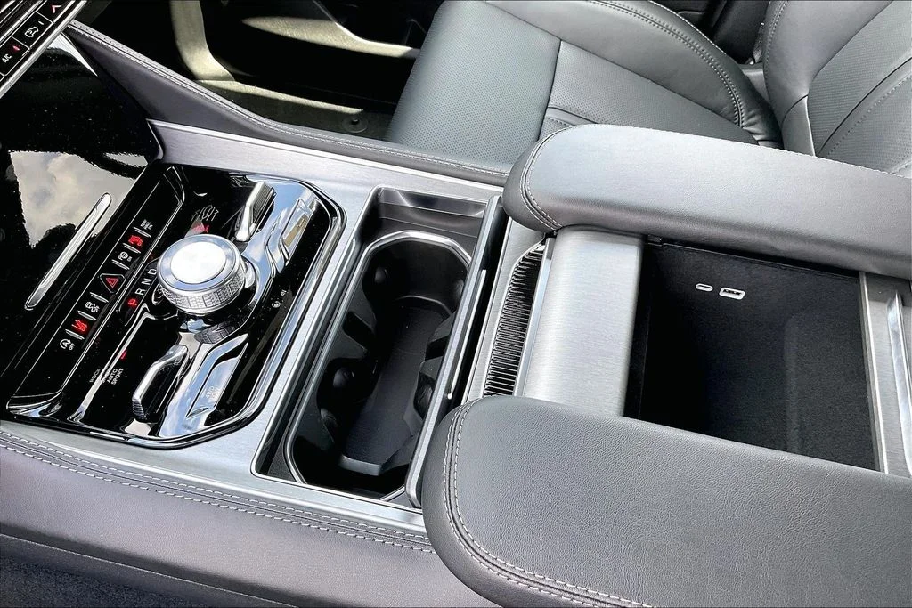 New 2026 Jeep Grand Wagoneer Upland 4D Sport Utility