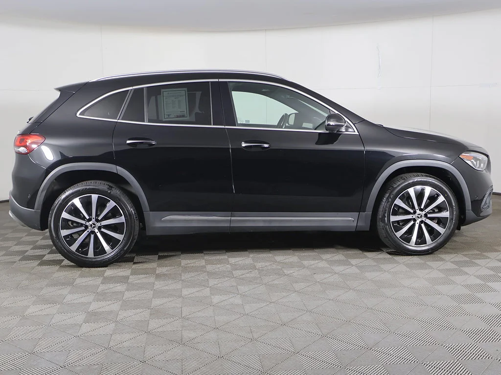 Used 2023 Black Mercedes-Benz GLA 250 image 16