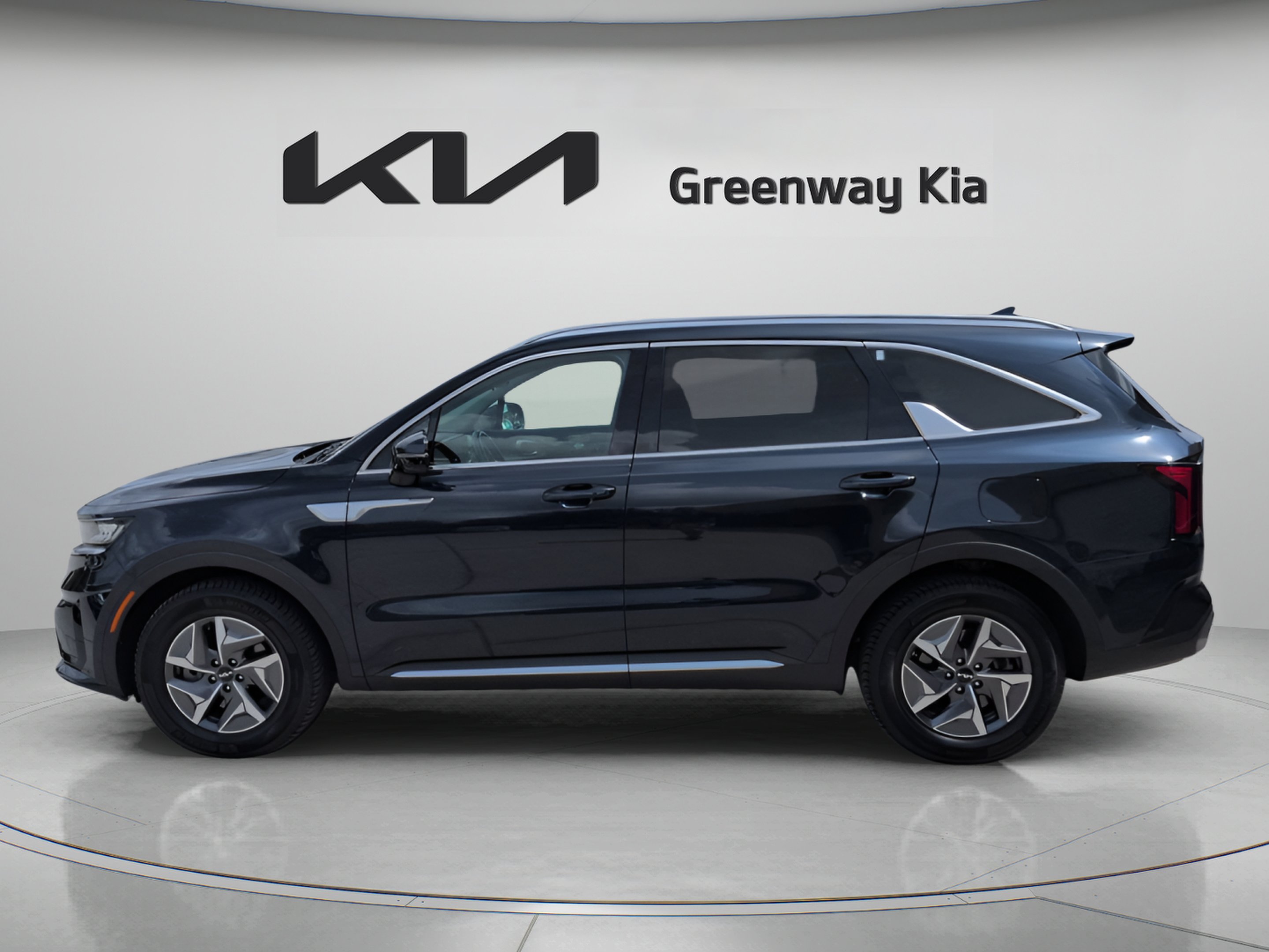 Used 2022 Gravity Blue Kia EX image 4