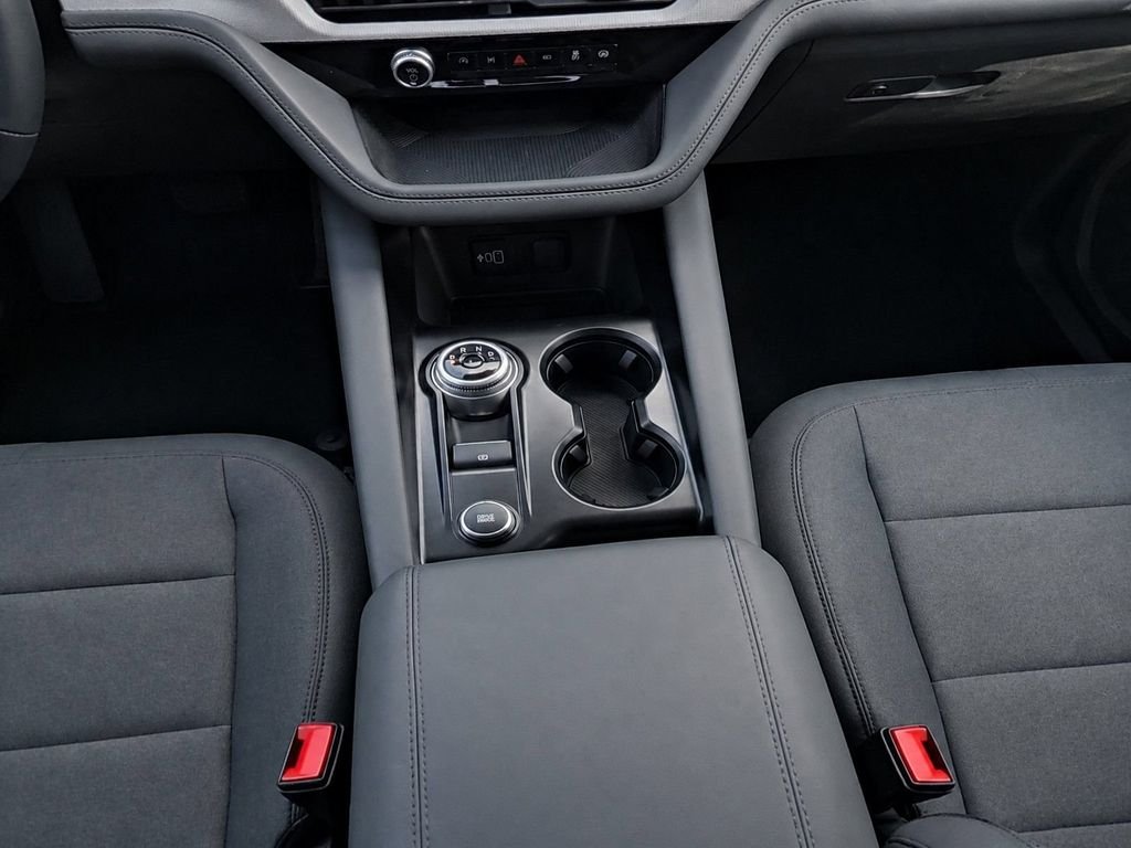 New 2026 Space White Metallic Ford Active image 14