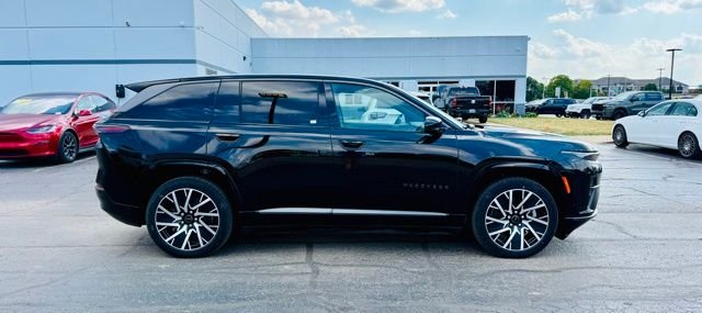 2025 Jeep Wagoneer S Limited - Photo 3