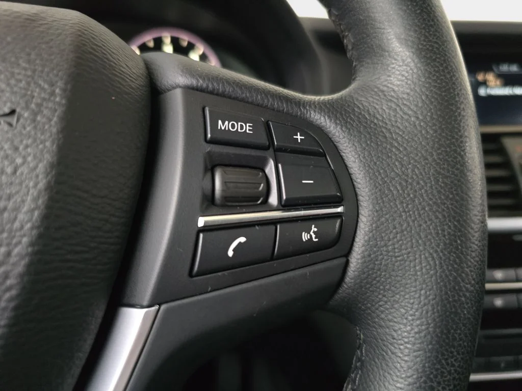 Used 2015 Space Gray Metallic BMW xDrive28d image 21