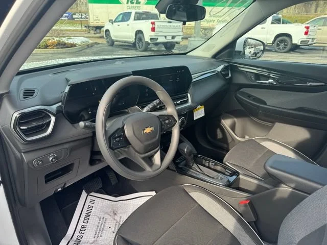 New 2026 Summit White Chevrolet LT image 17