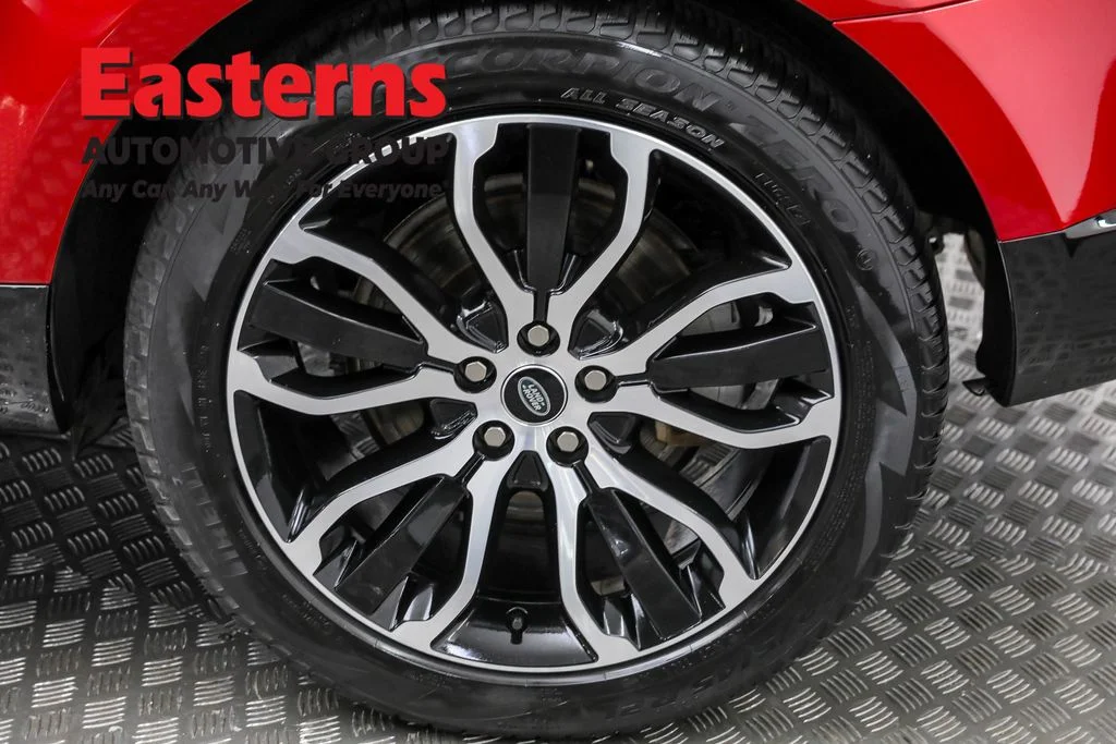 Used 2022 Red Land Rover HSE Silver Edition image 33