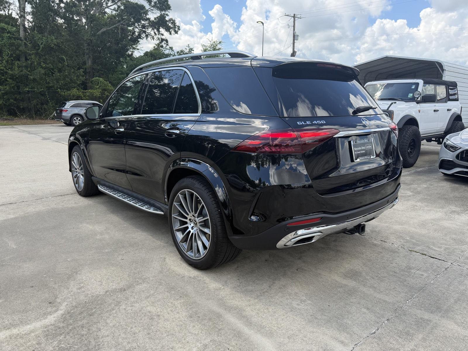 Certified Used 2024 Obsidian Black Metallic Mercedes-Benz GLE 450 image 19