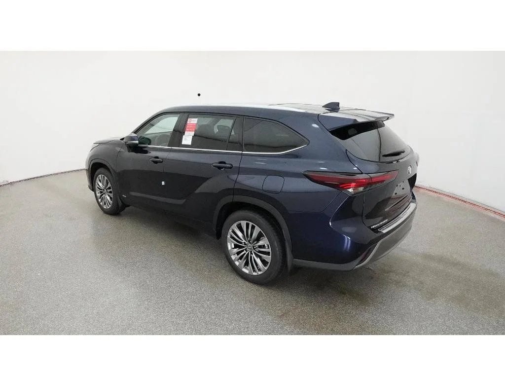 New 2026  Toyota Platinum image 6