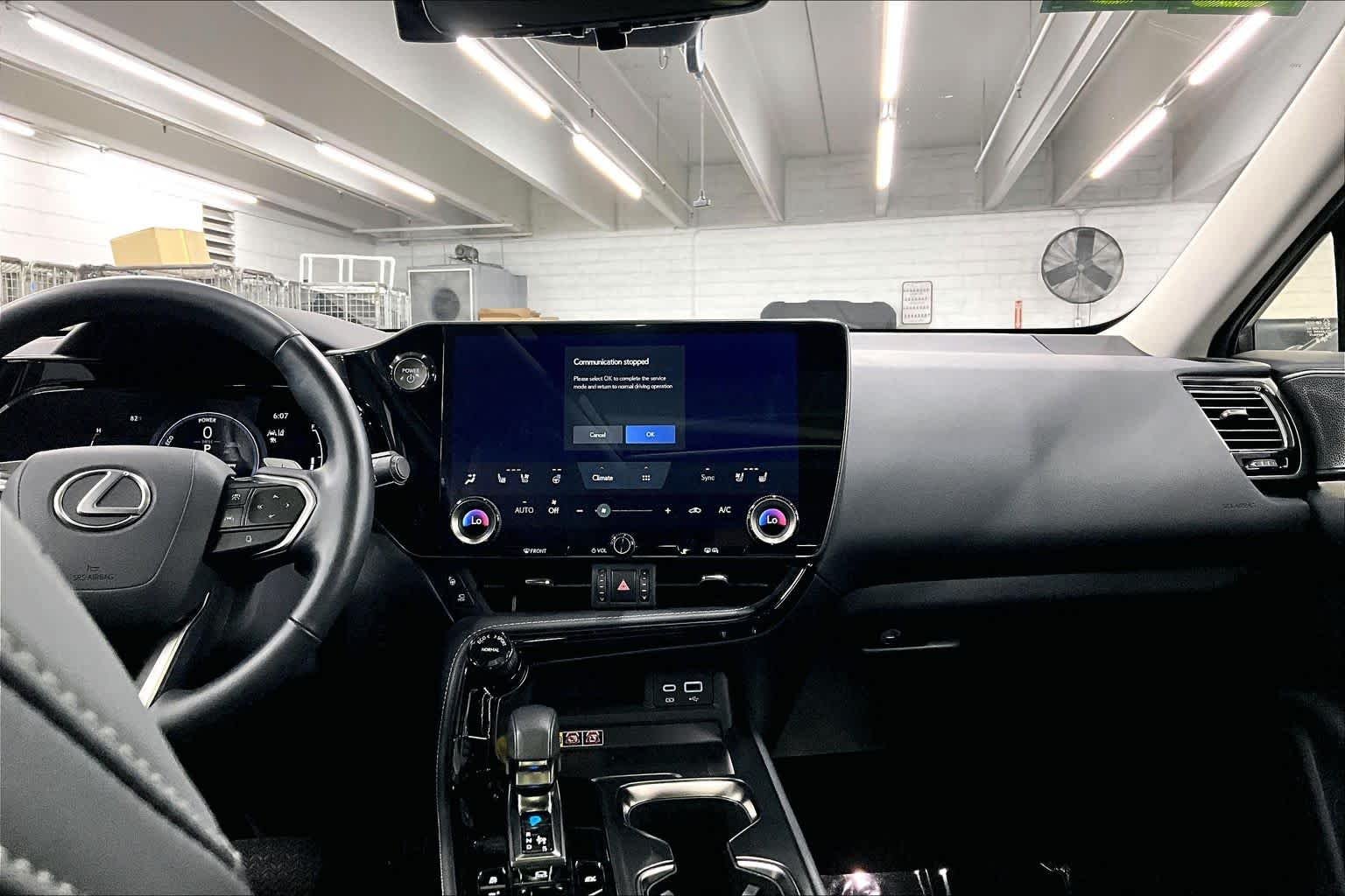 2026 Lexus NX Hybrid 350h - Photo 33