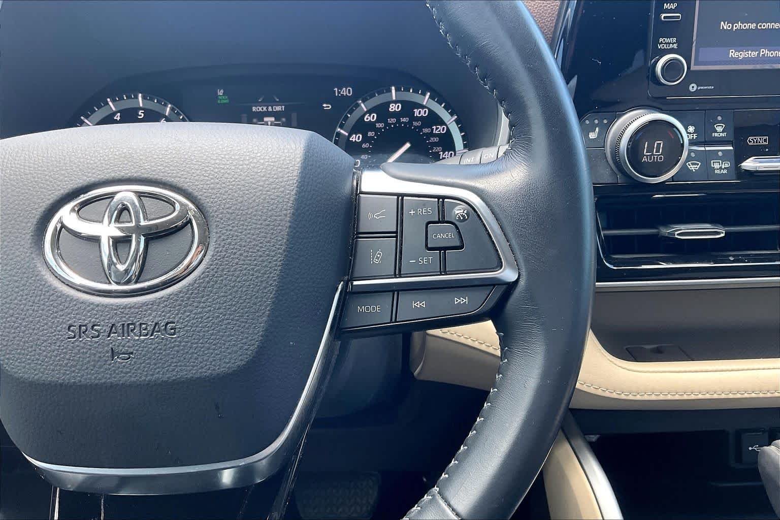 Used 2021 Moon Dust Toyota XLE image 25