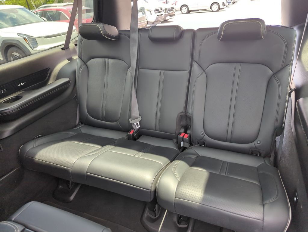Used 2024 Silver Jeep Series II image 32