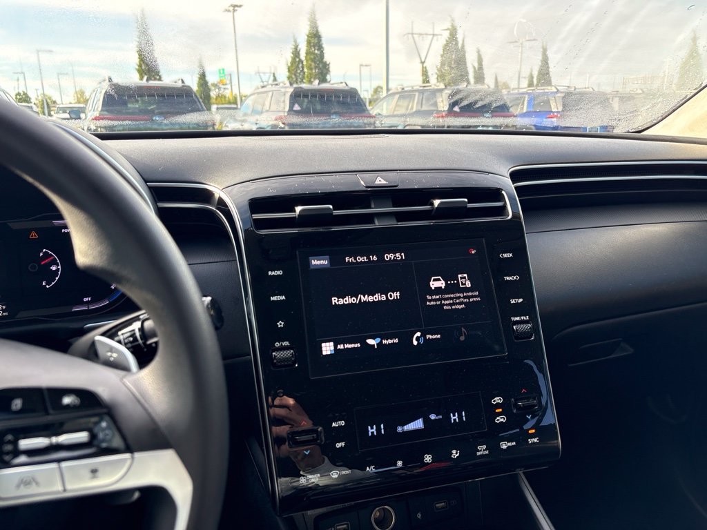 Used 2023 Black Hyundai Blue image 3
