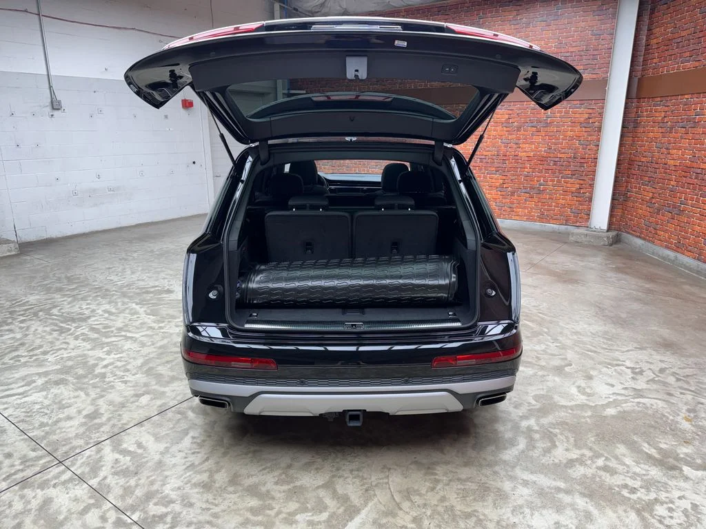 Used 2025 Black Audi 55 Prestige image 27