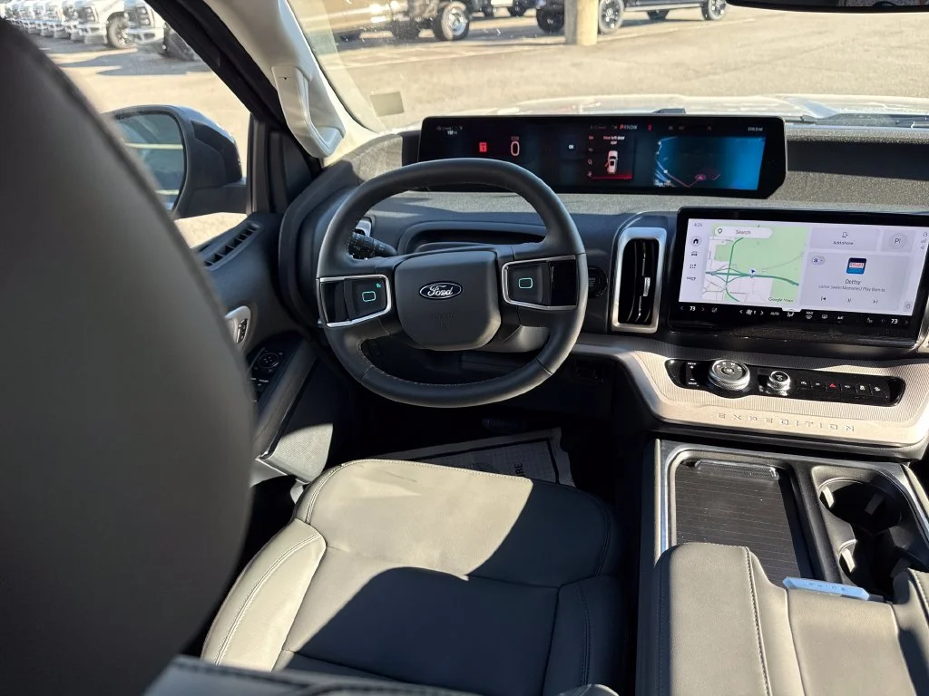 New 2026 Dark Matter Gray Metallic Ford Active image 27