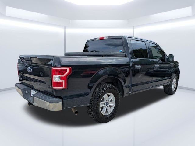 Used 2018 Black Ford XLT image 4