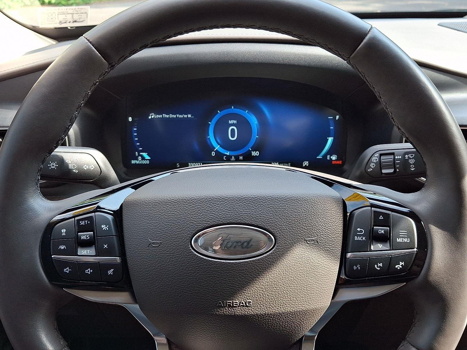 Used 2022 Stone Blue Metallic Ford Platinum image 20