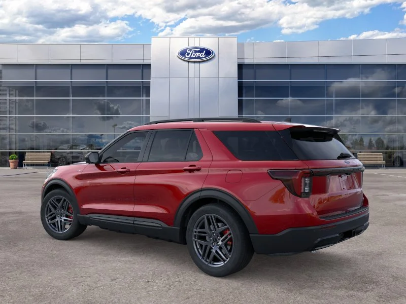New 2026 Rapid Red Metallic Tinted Clearcoat Ford ST-Line image 4