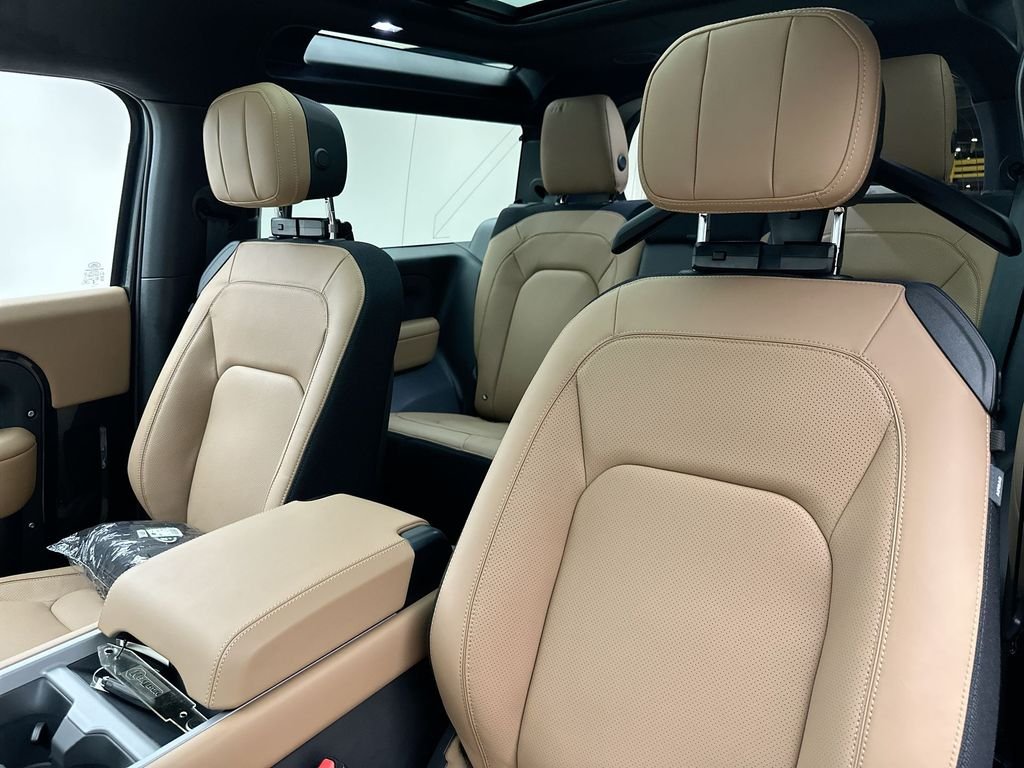 New 2026 Carpathian Grey Prem Met Land Rover V8 image 9
