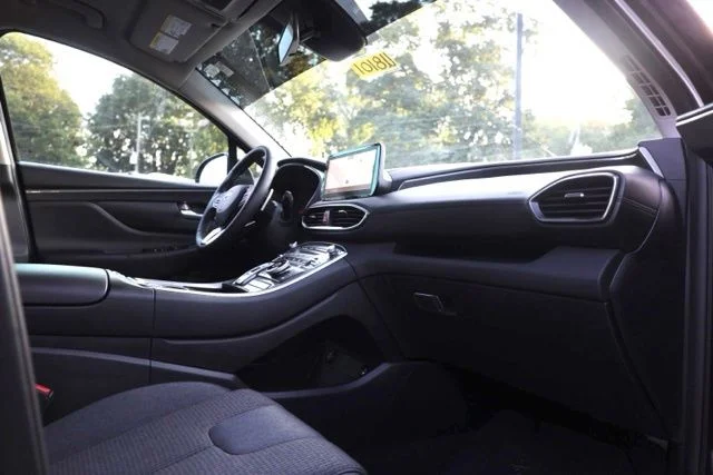 Used 2023 Black Hyundai SEL image 39