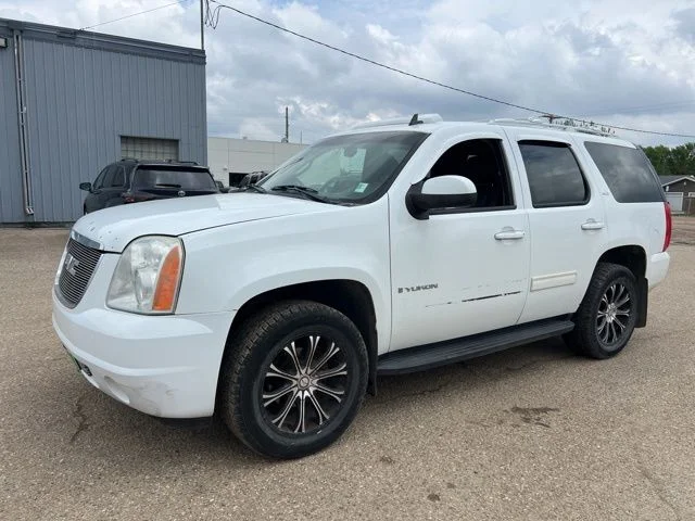2009 GMC Yukon 4WD SLT2's photo