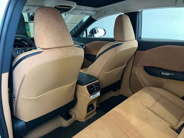 Used 2024 Eminent White Pearl Lexus 300e Luxury image 34