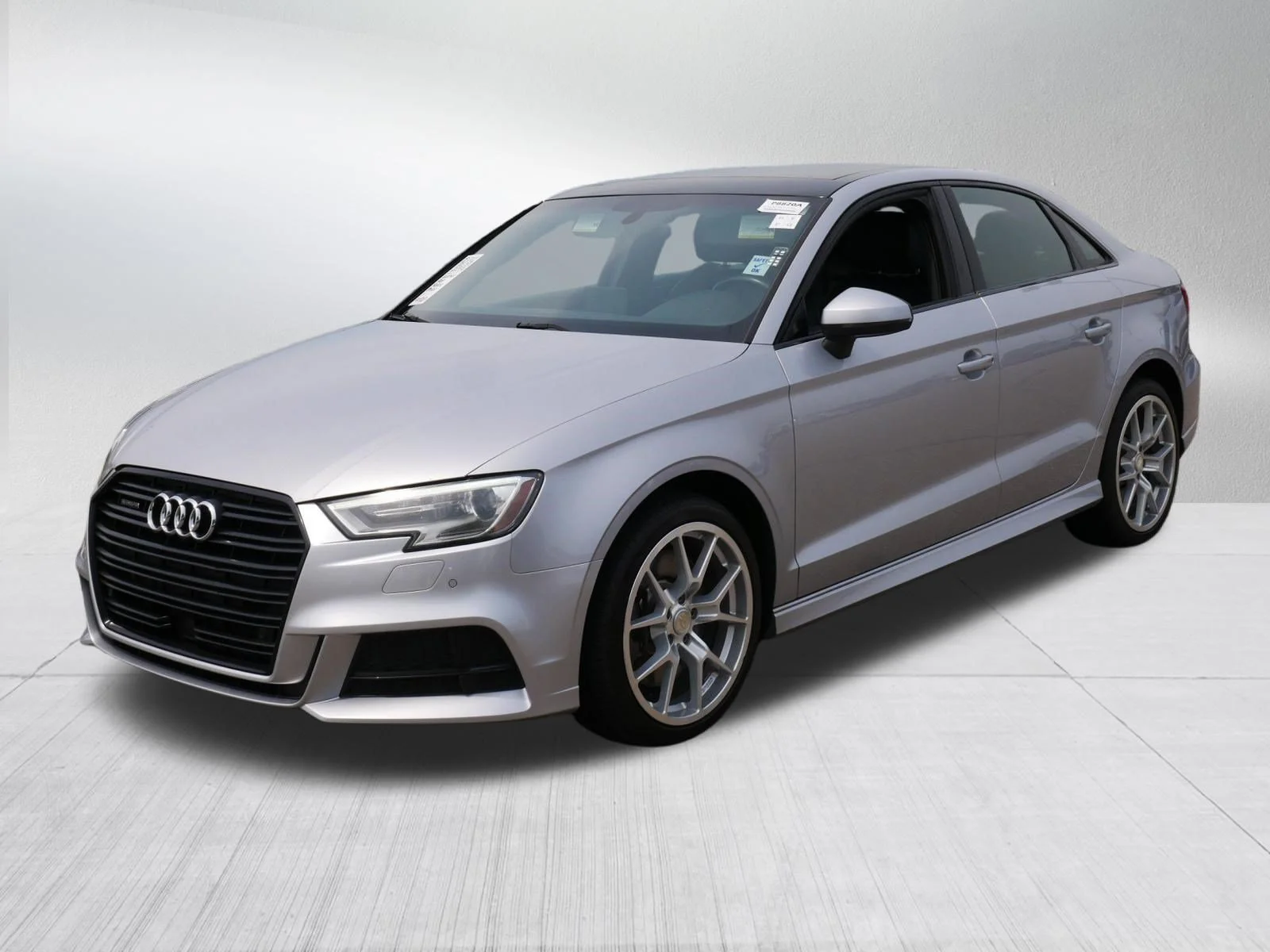 Used 2020 Silver Audi S line Premium image 3